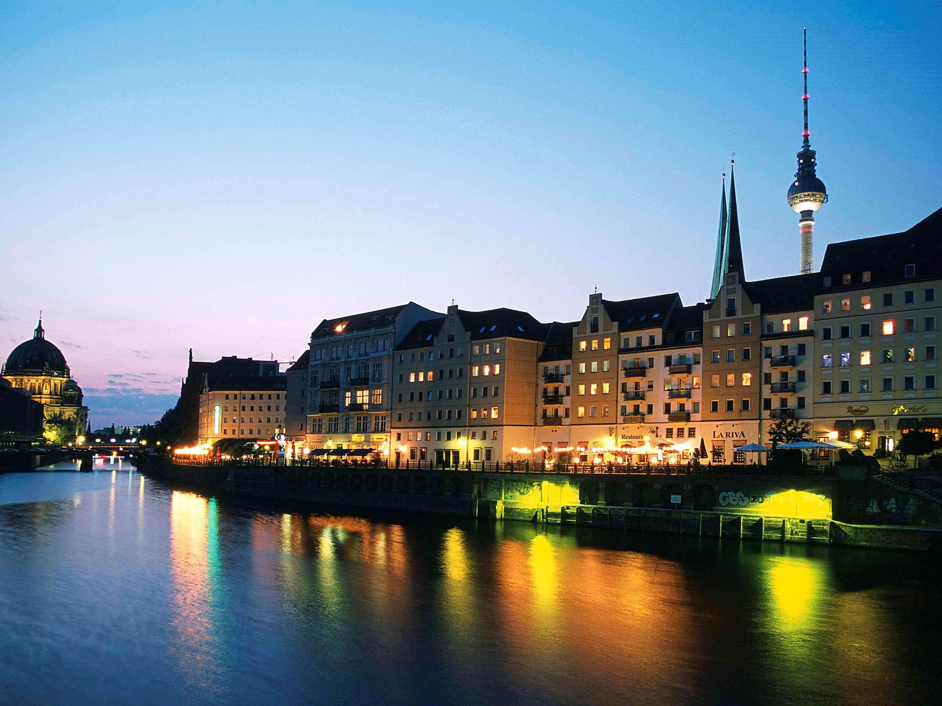 Ibis Styles Hotel Berlin Mitte Esterno foto