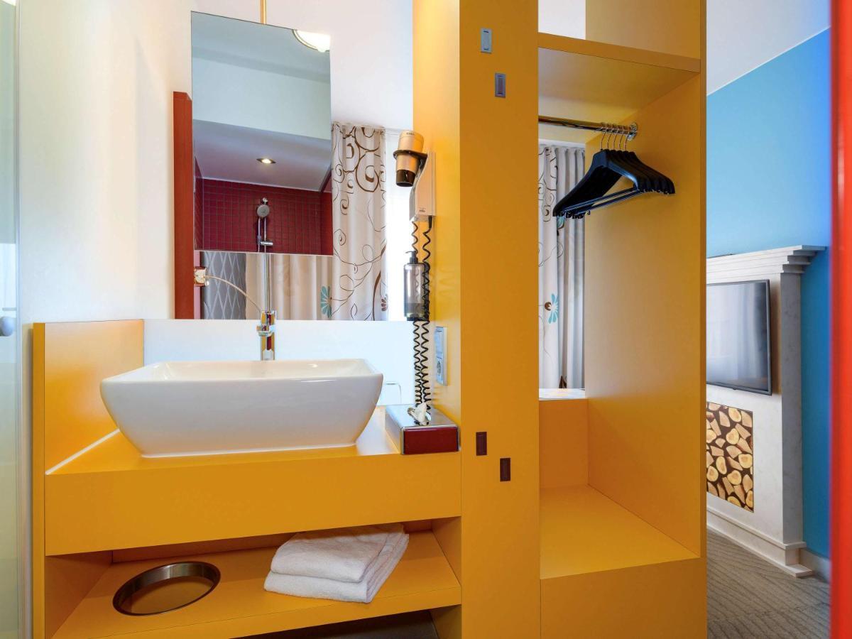 Ibis Styles Hotel Berlin Mitte Esterno foto