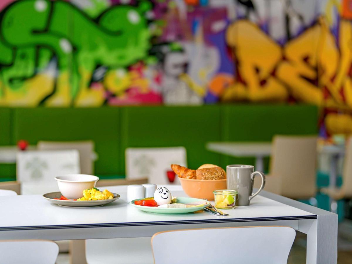 Ibis Styles Hotel Berlin Mitte Esterno foto