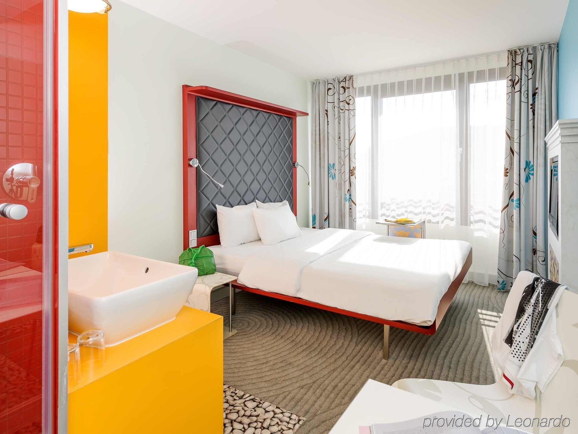 Ibis Styles Hotel Berlin Mitte Esterno foto