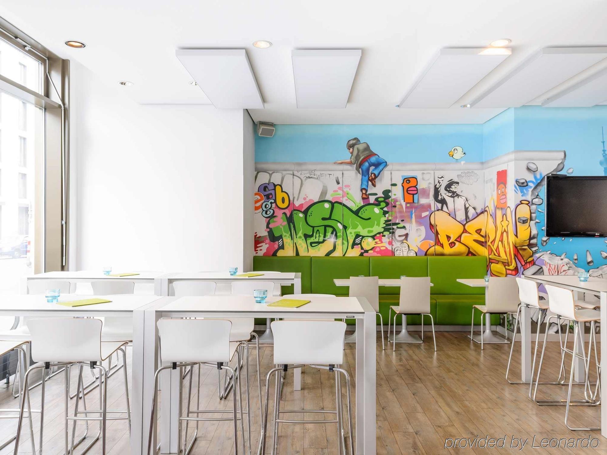 Ibis Styles Hotel Berlin Mitte Esterno foto
