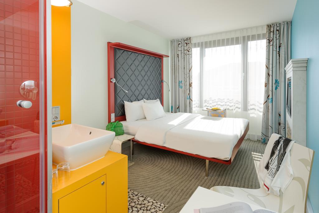 Ibis Styles Hotel Berlin Mitte Esterno foto