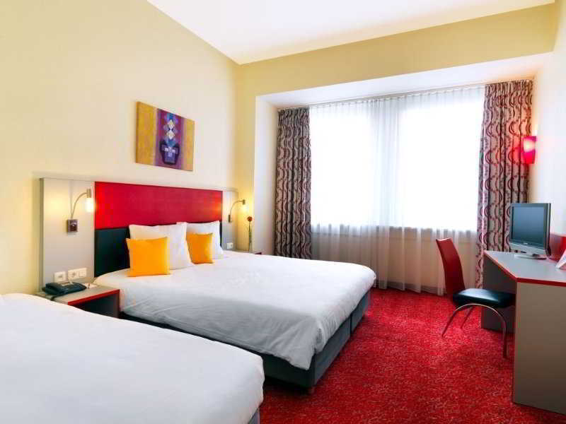 Ibis Styles Hotel Berlin Mitte Esterno foto