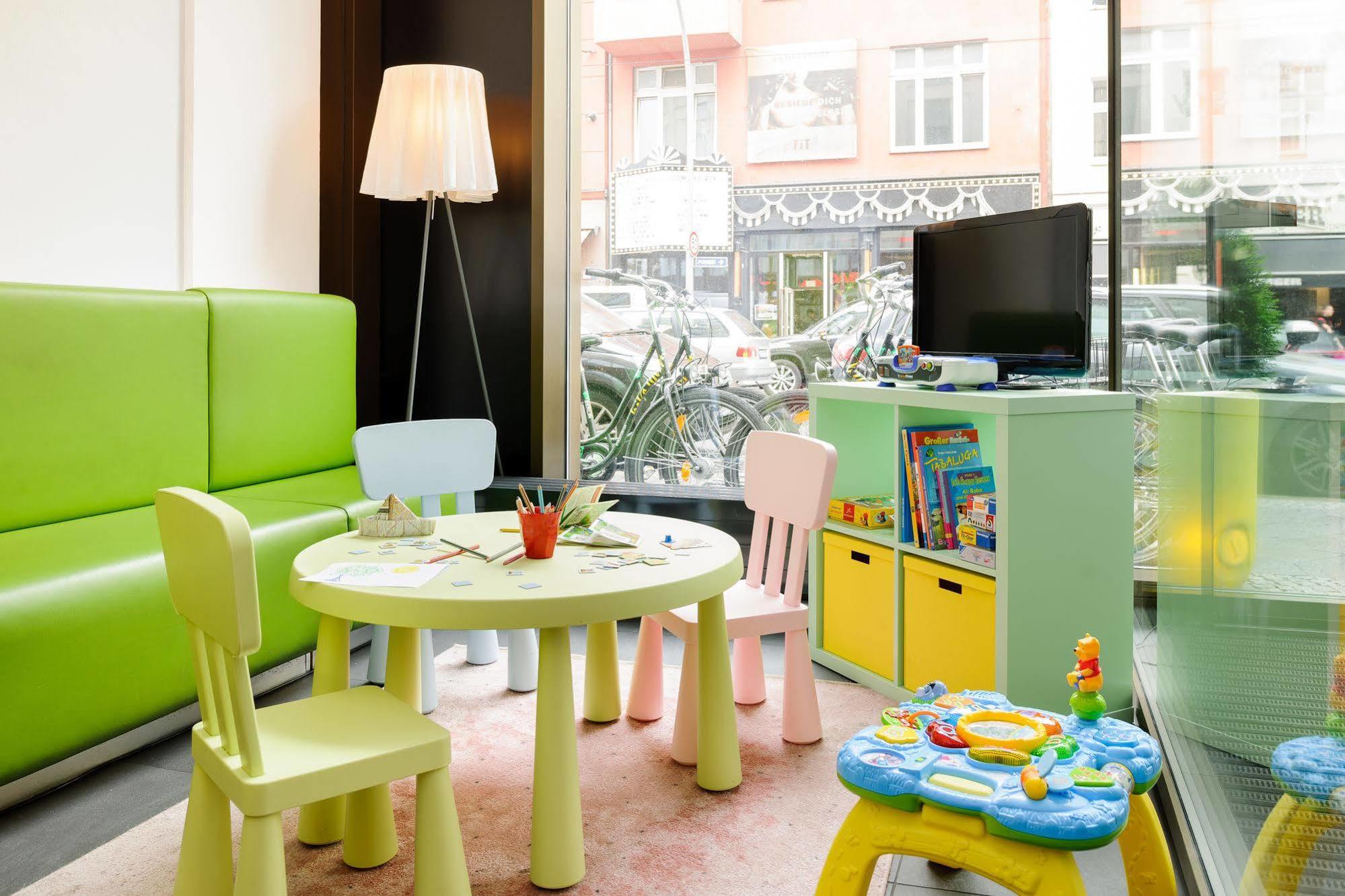 Ibis Styles Hotel Berlin Mitte Esterno foto
