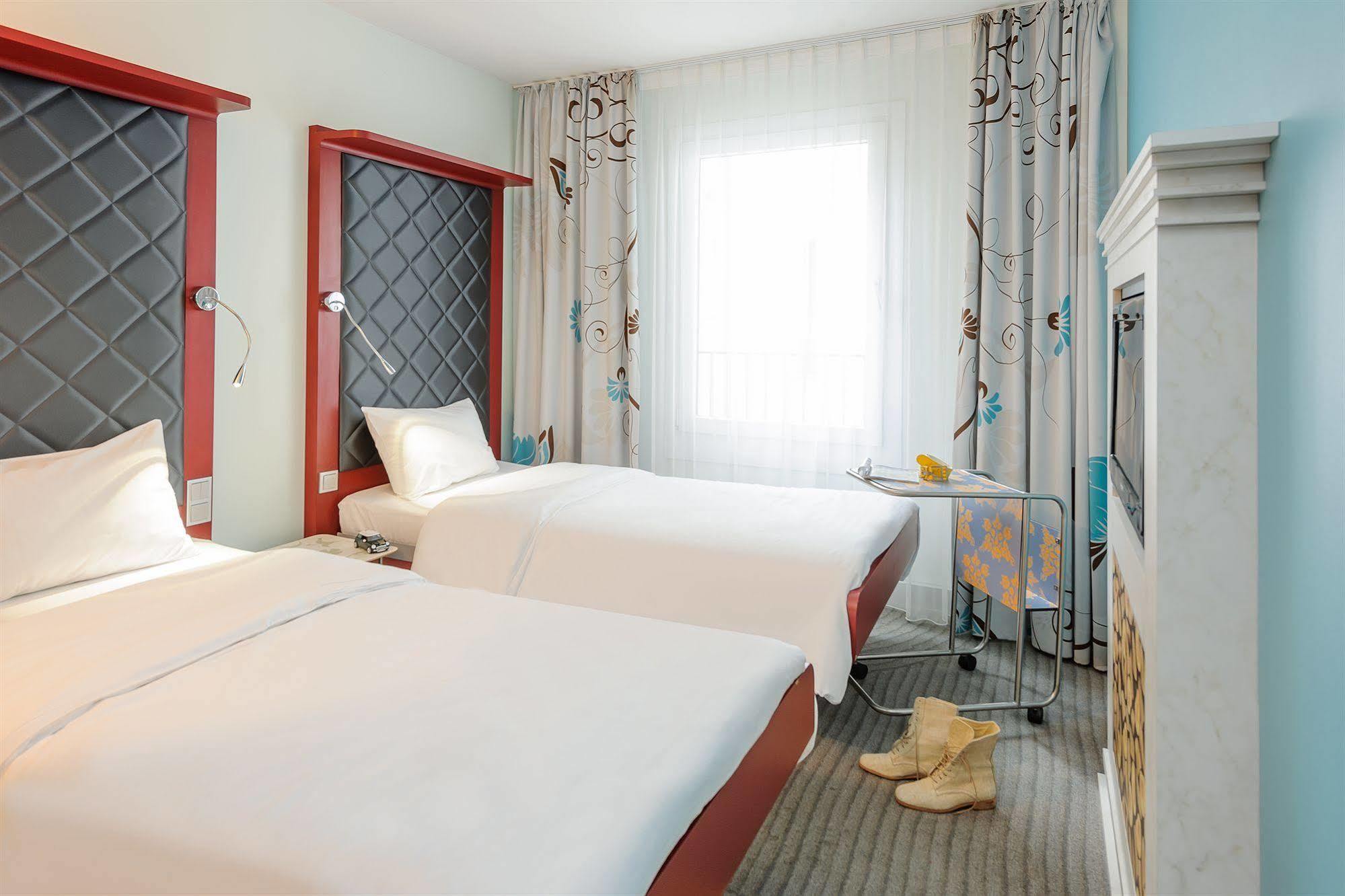 Ibis Styles Hotel Berlin Mitte Esterno foto