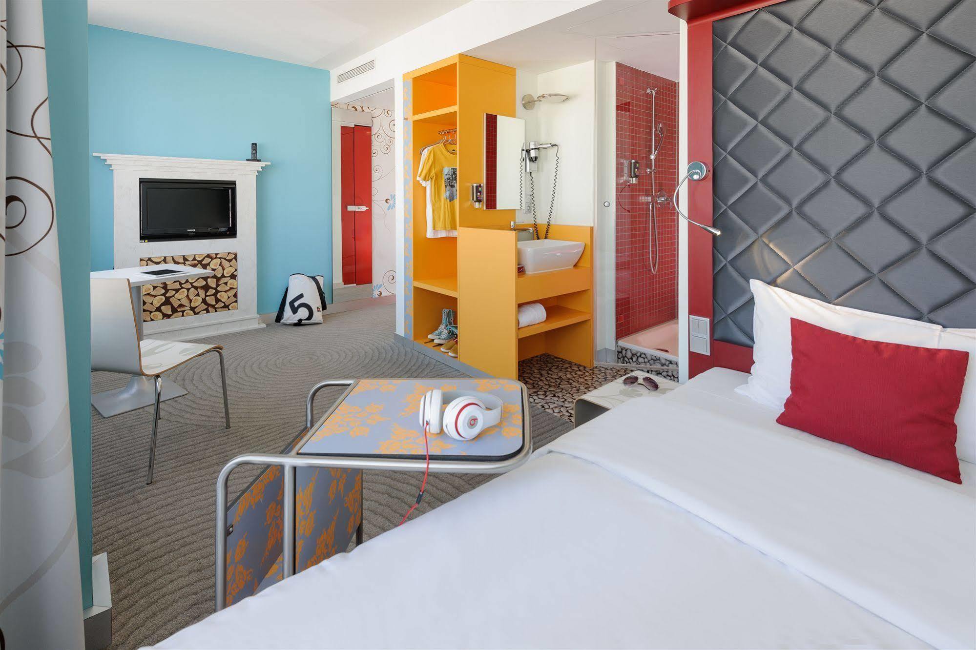 Ibis Styles Hotel Berlin Mitte Esterno foto
